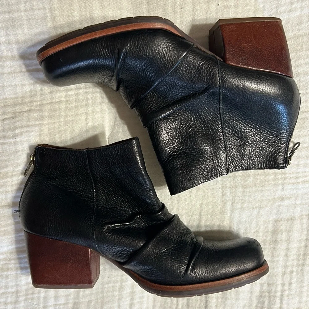 Kork Ease Kissel Black Womens Ruched Boots
